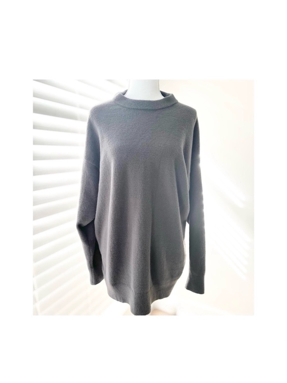Wilfred Gray Turtleneck-Style Relaxed Sweater